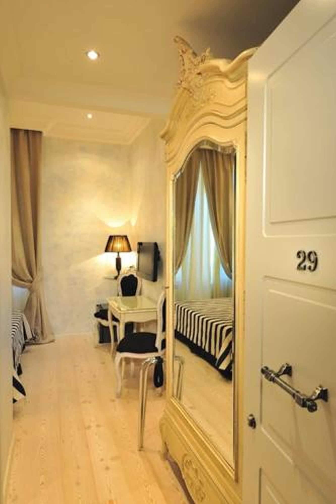 Mdm Guesthouse Rome Bagian luar foto