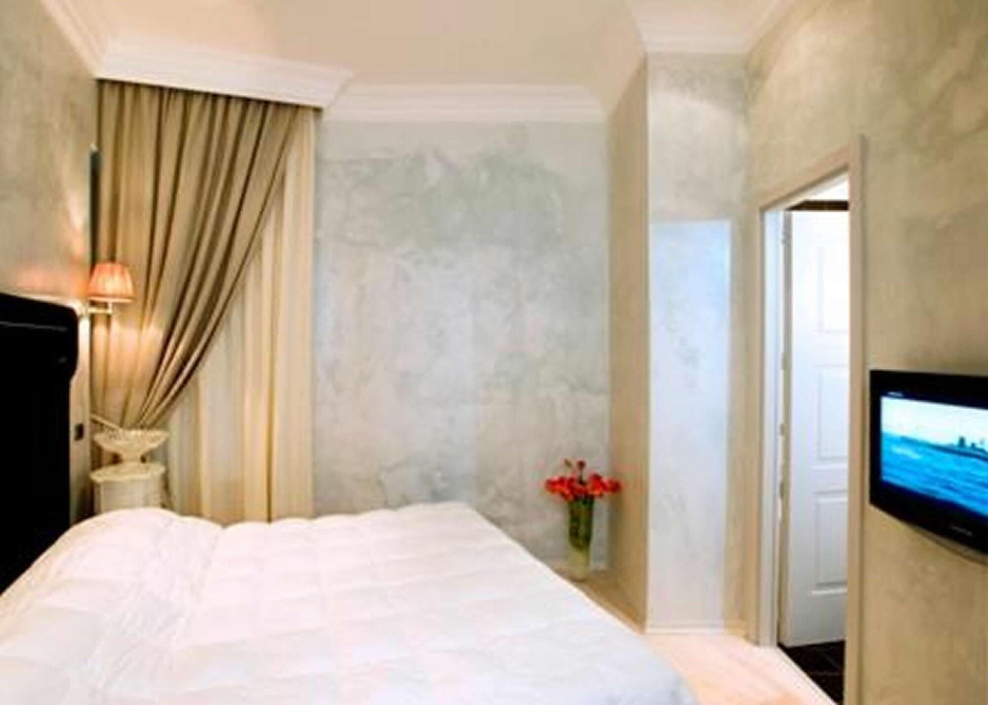 Mdm Guesthouse Rome Bagian luar foto