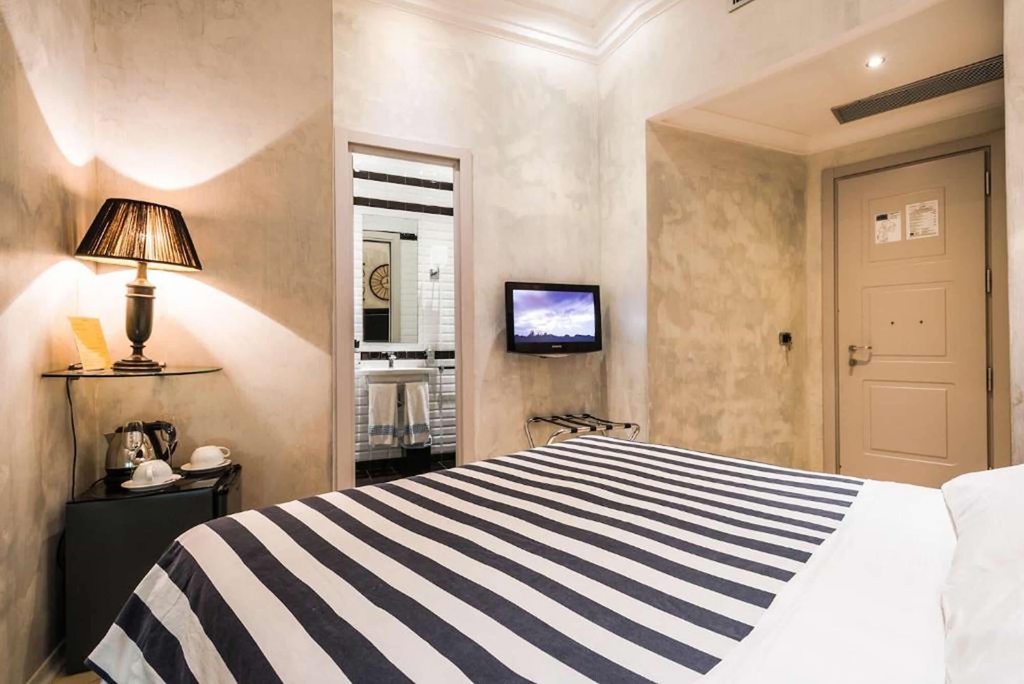 Mdm Guesthouse Rome Bagian luar foto